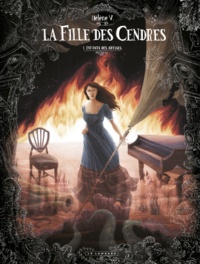 Hélène V - La fille des cendres Tome 1 : Enfants des abysses.