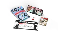 Avec 1 jaquette exclusive, 1 calendrier illustré et 1 porte-clef acrylique dans une pochette holographique