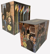 J.K. Rowling - Harry Potter  : Coffret collector 25 ans de magie - Inclus les 7 tomes avec les couvertures originales, 7 cartes postales des illustrations de couverture et 1 reproduction de l'illustration du coffret.