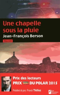 Une chapelle sous la pluie