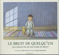 Le bruit de quelqu'un qui essaie de ne pas faire de bruit