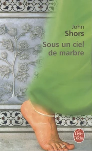 Sous un ciel de marbre