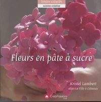 Fleurs en pâte à sucre