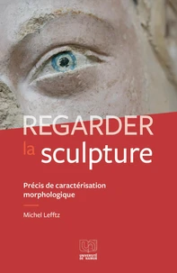 Regarder la sculpture