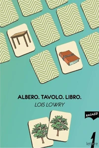 Albero. Tavolo. Libro.