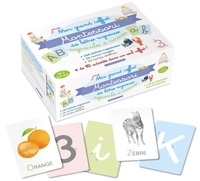 Mon grand coffret Montessori des lettres rugueuses majuscules et cursives - Avec 104 lettres rugueuses, 26 cartes images, 10 cartes chiffres et 1 livret daccompagnement.pdf