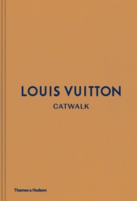 Louise Rytter - Louis Vuitton Catwalk - The Complete Fashion Collections.