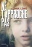 Luana Lewis - Ne t'approche pas.