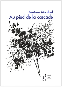 Au pied de la cascade