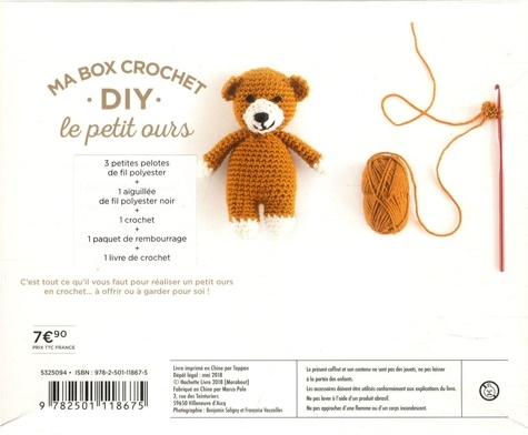 Ma box crochet DIY le petit ours. Avec 3 pelotes de fil polyester, 1 aiguillée de fil polyester noir, 1 crochet, 1 paquet de rembourrage