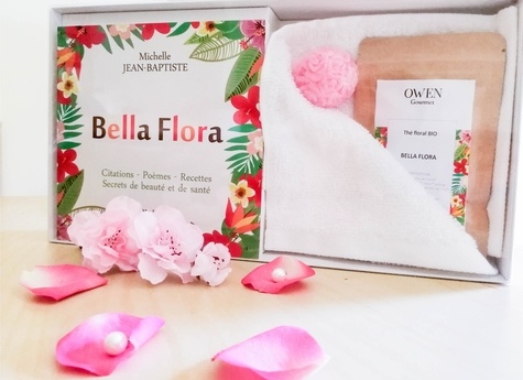 Bella Flora Box. Avec  1 livre, 1 savon, du thé et 1 petite serviette
