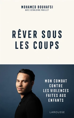 couverture de : R&ecirc;ver sous les coups