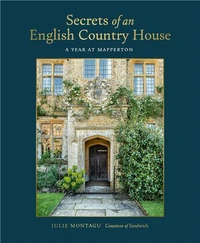 Secrets of an English Country House, A Year at Mapperton /anglais