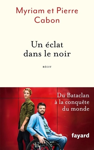 Un Éclat Dans Le Noir