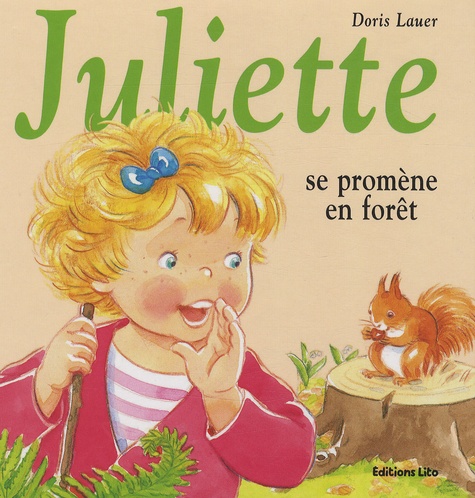 Juliette Se Promène En Forêt