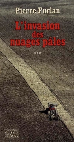 L'invasion Des Nuages Pâles