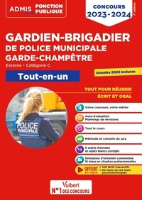 Pascal Delval et Bernadette Lavaud - Gardien-brigadier de police municipale, garde-champêtre - Tout-en-un.