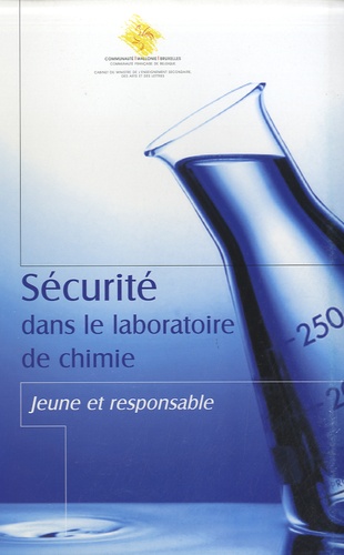 Pascale Lhoest - Sécurité dans le laboratoire de chimie : jeune et responsable.