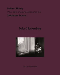Tala à la fenêtre