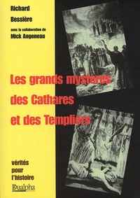 Les grands mystères des Cathares et des Templiers.pdf