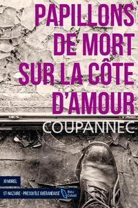 Papillons de mort sur la côte d'amour