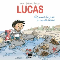 Lucas découvre la mer à marée basse