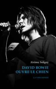 David Bowie ouvre le chien