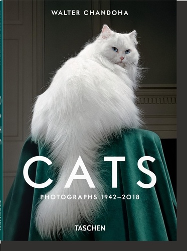 Cats. Photographs (1942-2018)