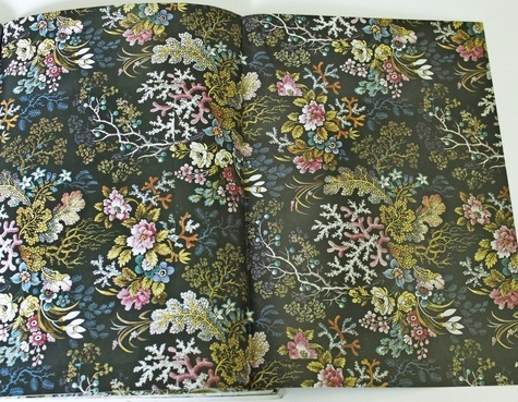 Motifs floraux anglais du XVIIIe siècle. Papiers cadeau d'artistes (10 feuilles)