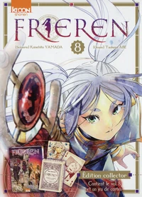 Coffret avec le tome 8 et un jeu de cartes