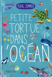 Petite tortue dans l'océan